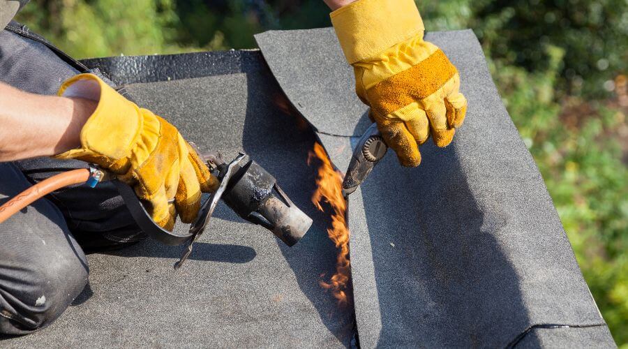 Professional New roof installation in Augusta, IL